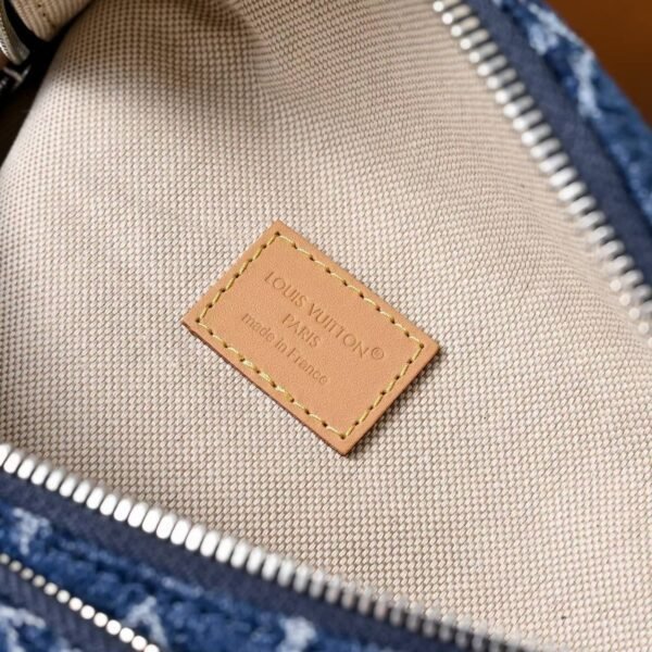 LOUIS VUITTON M27640 RUSH