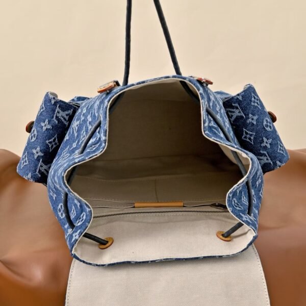 LOUIS VUITTON M27554 CHRISTOPHER