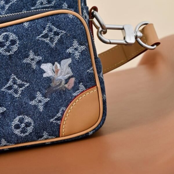 LOUIS VUITTON M27553  Nil Bag
