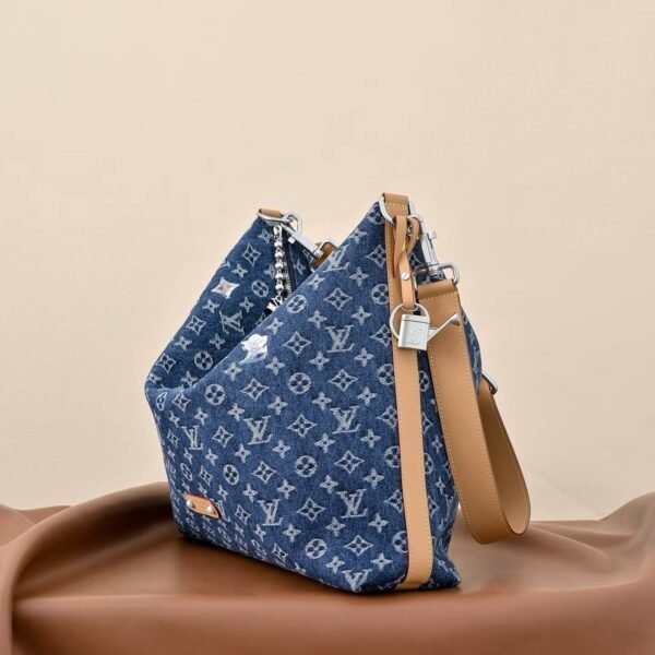 LOUIS VUITTON M27555 VAGABOND HOBO