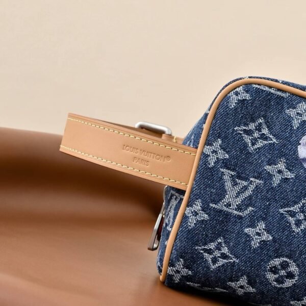 LOUIS VUITTON M28363 LOCKER DOPP  KIT