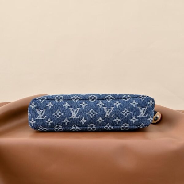 LOUIS VUITTON M27559 POCHETTE OYAGE SOUPLE