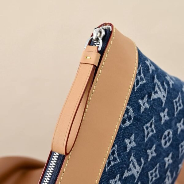 LOUIS VUITTON M27559 POCHETTE OYAGE SOUPLE