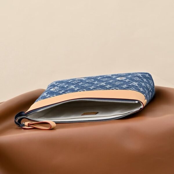 LOUIS VUITTON M27559 POCHETTE OYAGE SOUPLE