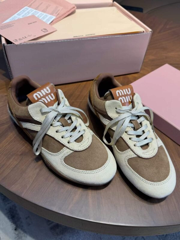 MIUMIU Sneakers