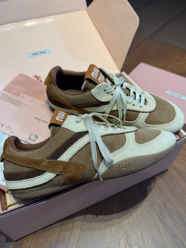 MIUMIU Sneakers