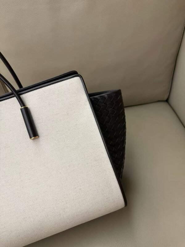 BOTTEGA VENETA Barbara Tote