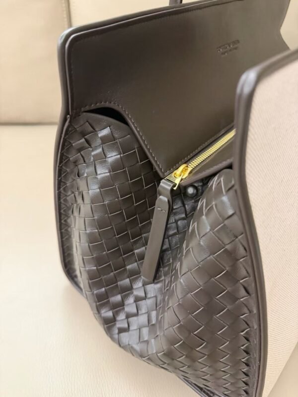 BOTTEGA VENETA Barbara Tote