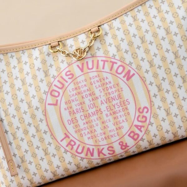 LOUIS VUITTON  CARRYALL EAST WEST  M29139