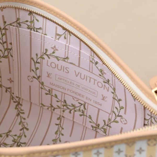 LOUIS VUITTON  CARRYALL EAST WEST  M29139