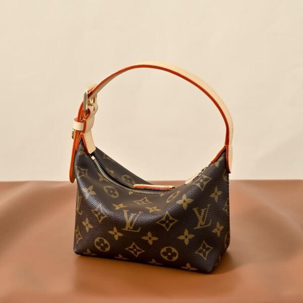 LOUIS VUITTON POCHETTEHILLS M27509