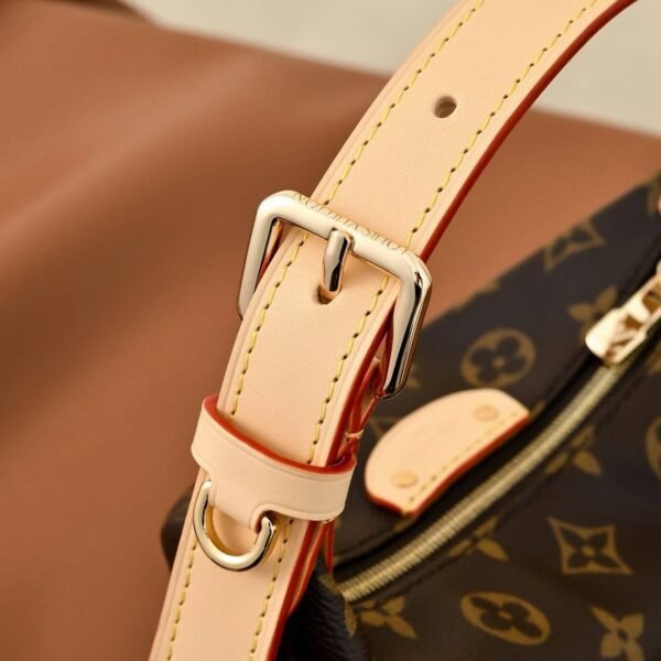 LOUIS VUITTON POCHETTEHILLS M27509