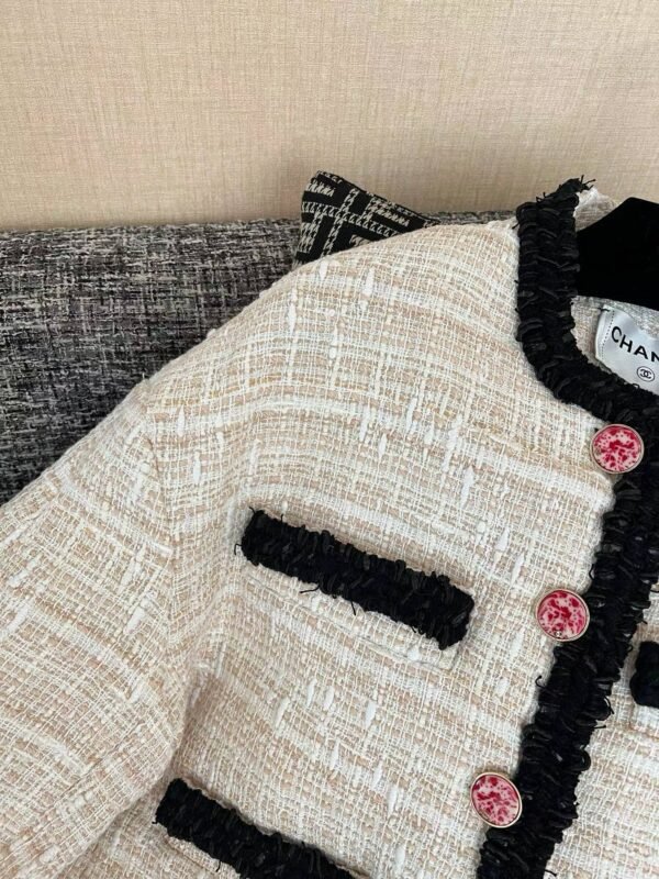 CHAENL Outerwear