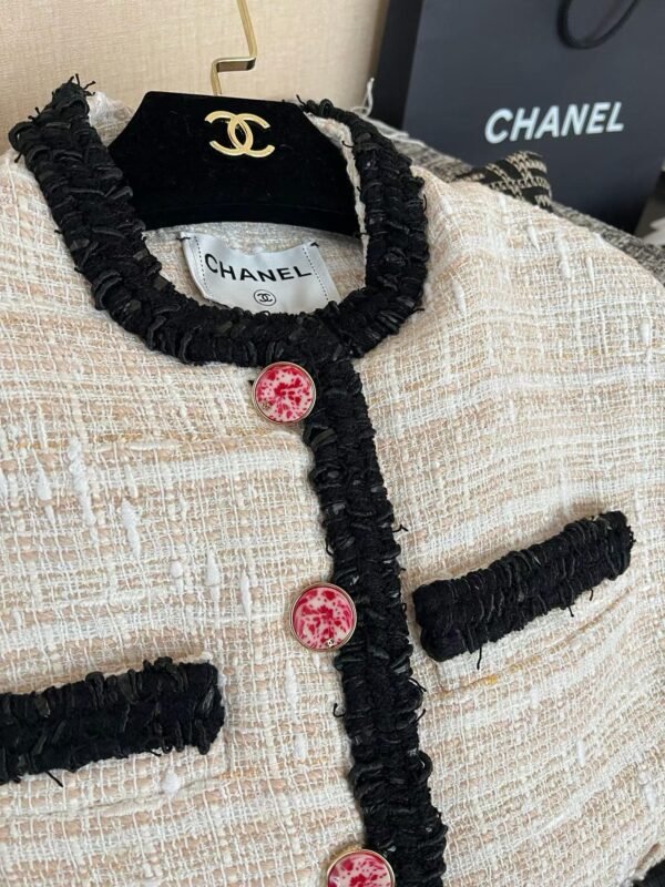 CHAENL Outerwear
