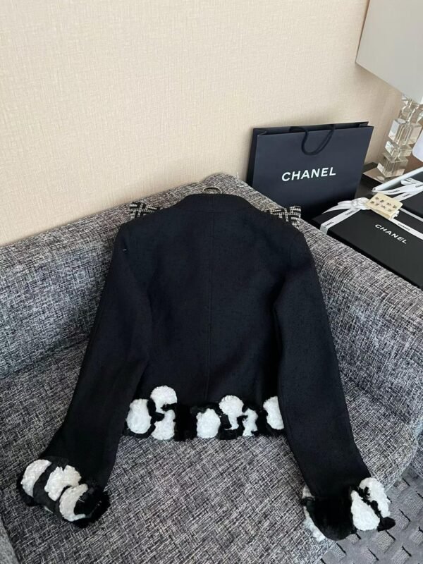 CHAENL Outerwear
