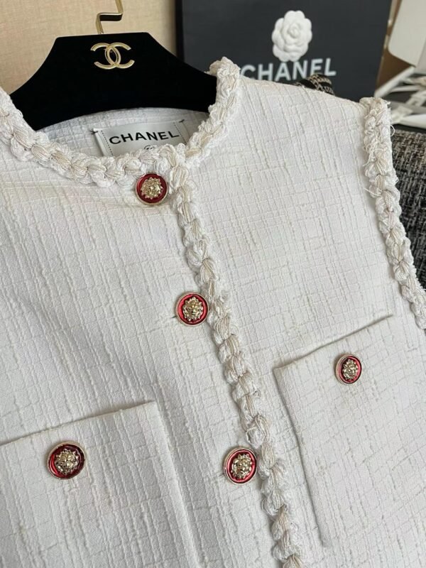 CHAENL Outerwear