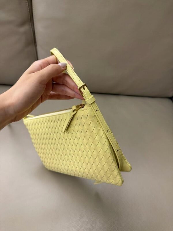 BOTTEGA VENETA LNTRECCIATO PICCOLO