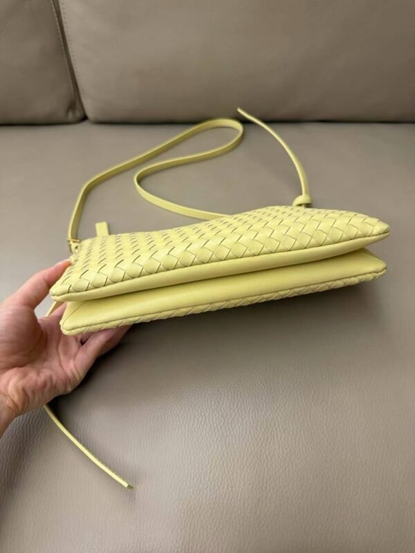 BOTTEGA VENETA LNTRECCIATO PICCOLO