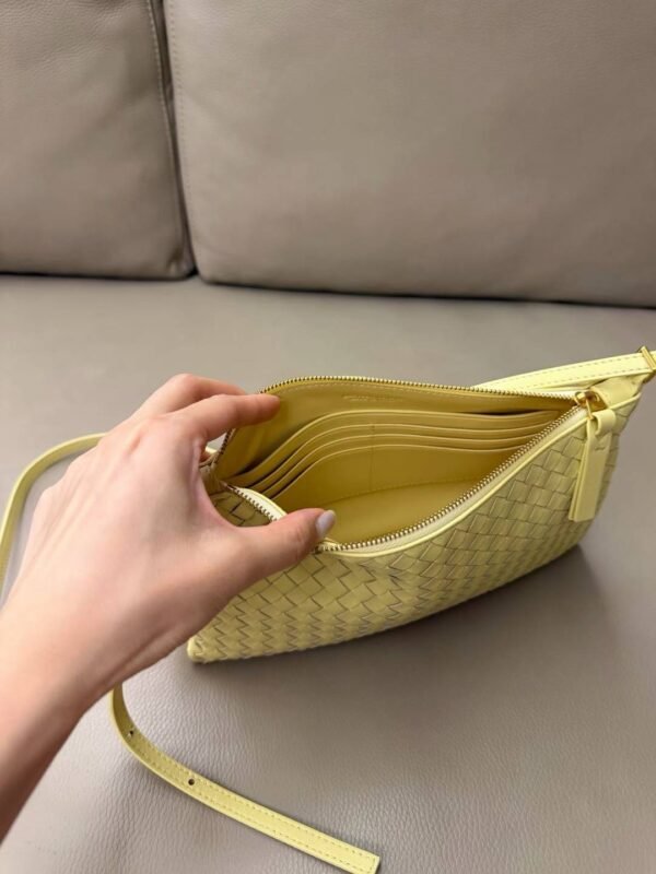 BOTTEGA VENETA LNTRECCIATO PICCOLO