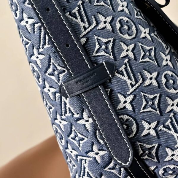 LOUIS VUITTON CARRYALL SMALL M2A184