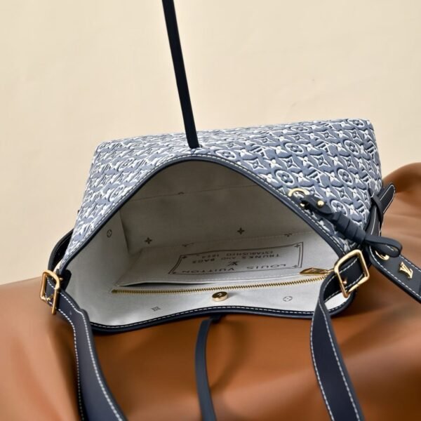 LOUIS VUITTON CARRYALL SMALL M2A184