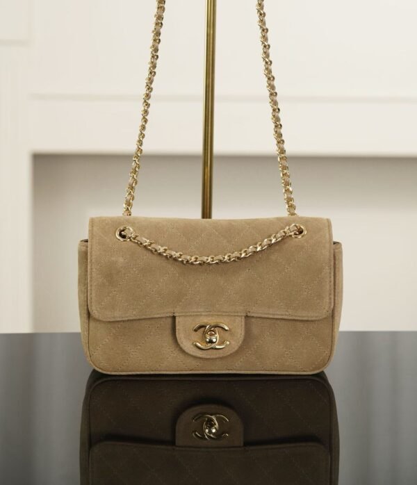 CHANEL Flap bag