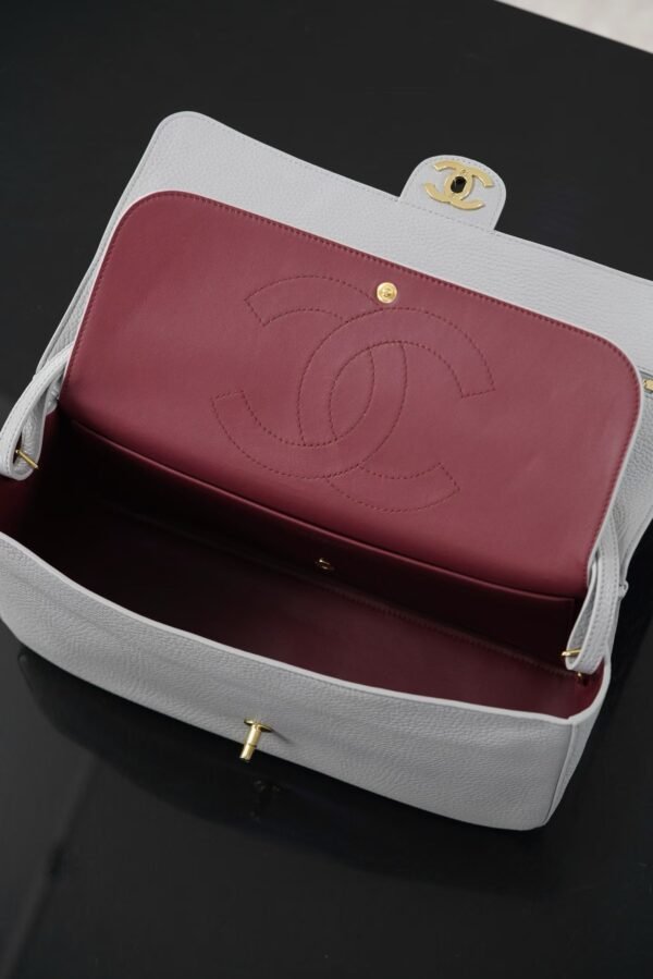 CHANEL Maxi Flap bag