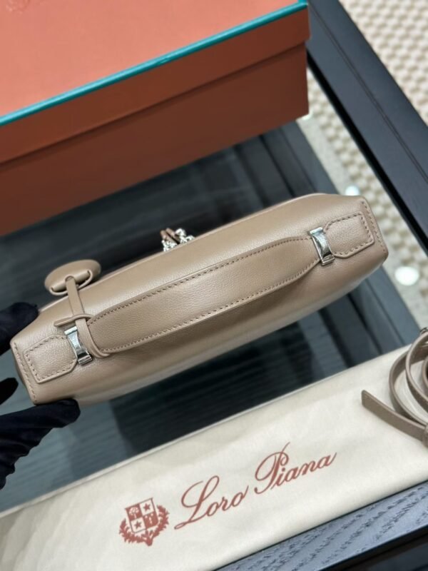 LORO PIANA EXTRA BAG L23