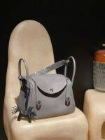 HERMES Lindy 26 Color:0L Clemence leather