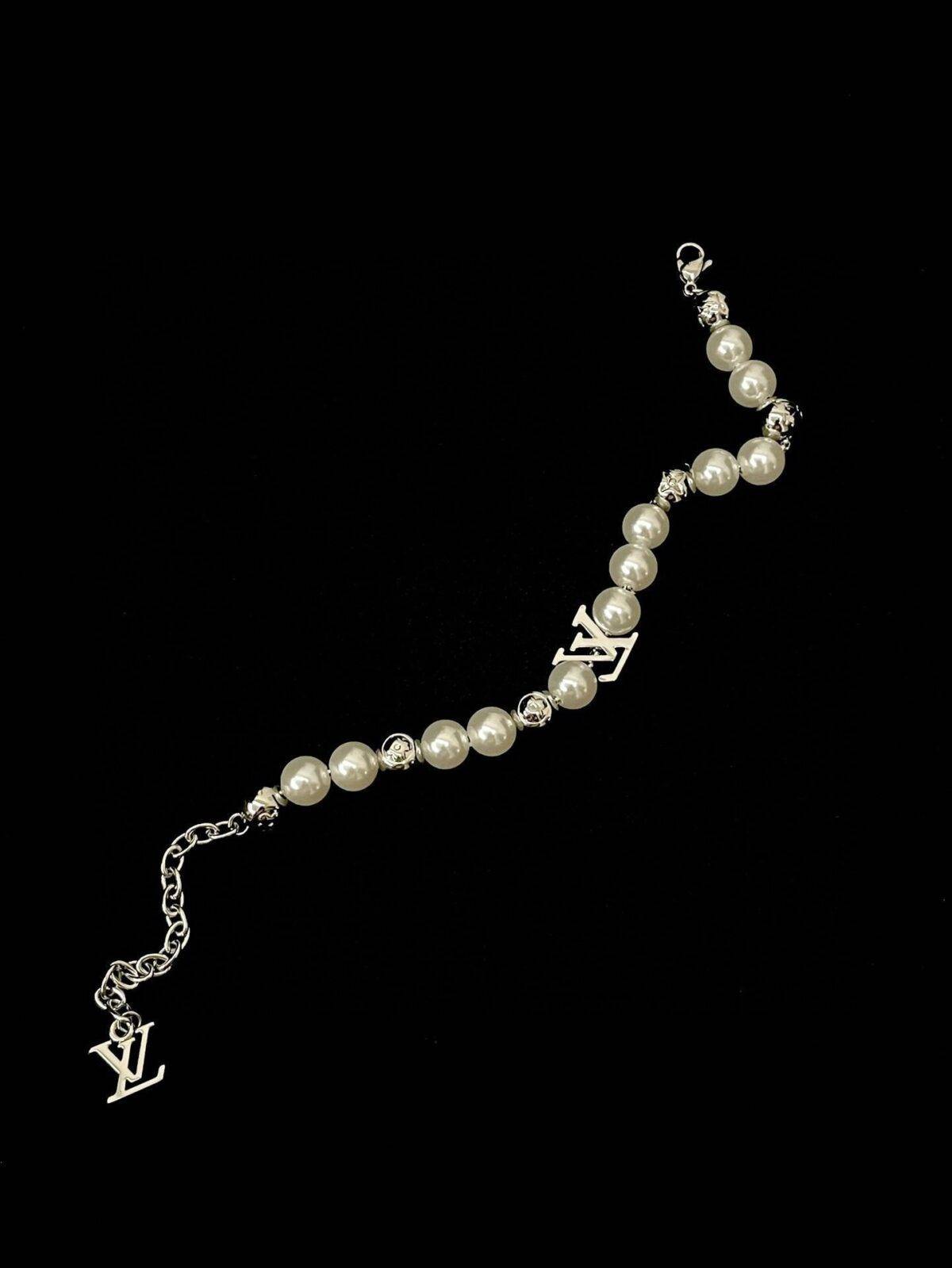 LV Pearl Bracelet - Image 3