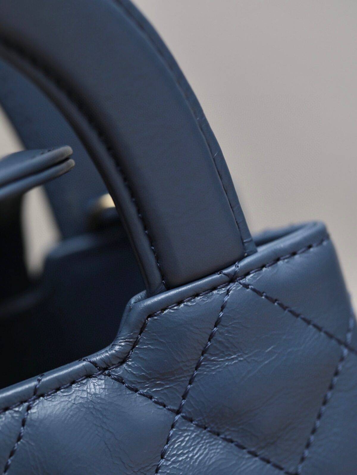 CHANEL 23K Clutch With Chain(Small) - Image 7