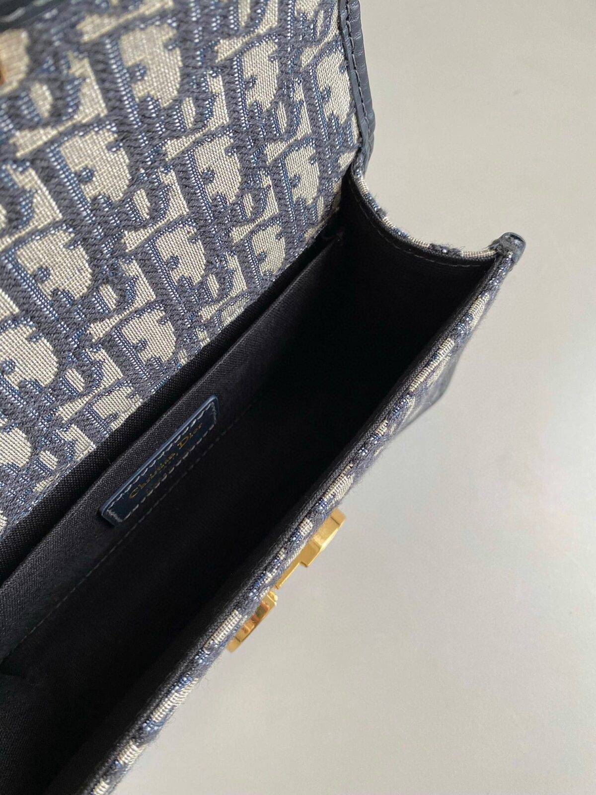 DIOR 30 Montaigne Bag - Image 7