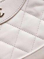 CHANEL SHOPPING BAG - Image 4