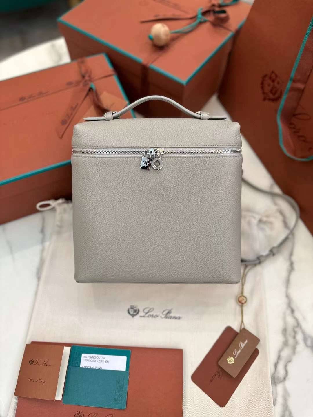 图片_20240416125727.jpg Loro piana Extra Pocket Backpack - Image 1