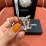 CHANEL LOGO Diamond FINGER RING - Image 3