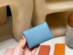 HERMES Calvi Duo Compact card holder - Image 7