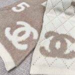 CHANEL Scarf No. 5 - Image 4