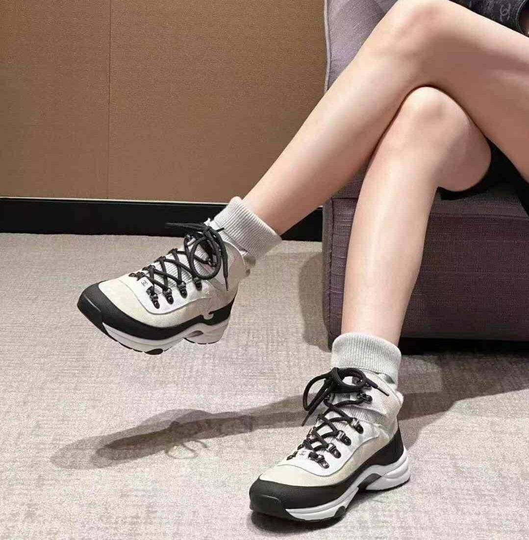 微信图片_20241021154535-e1729499039889.jpg CHANEL 23B Sockshoes - Image 1