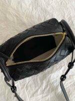 BOTTEGA VENETA Loop Top Handle - Image 23