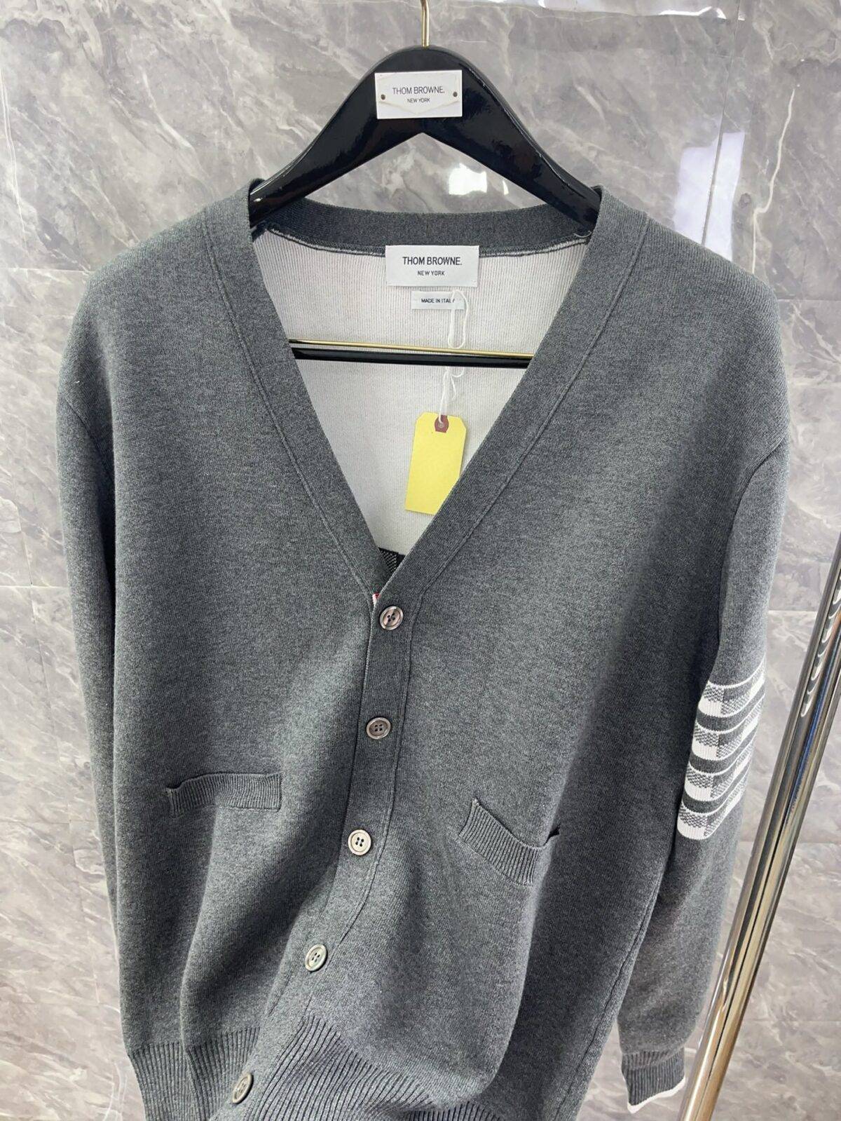 THOM BROWNE  Classic puppy knitted cardigan - Image 4
