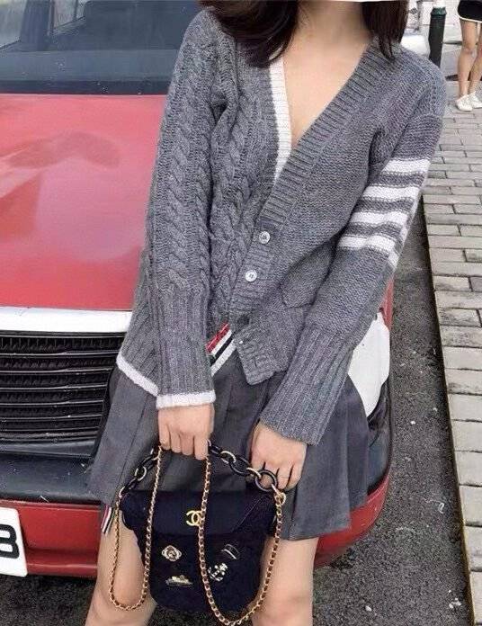 微信图片_20250114133318-e1736835871285.jpg THOM BROWNE Knitted cardigan - Image 1