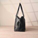 THE ROW THE ROW Marlo Leather handbags - Image 3