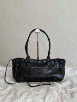 Balenciaga Women's Le City Bag East-west in Sesame