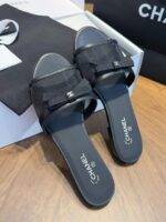 CHANEL Slippers - Image 3