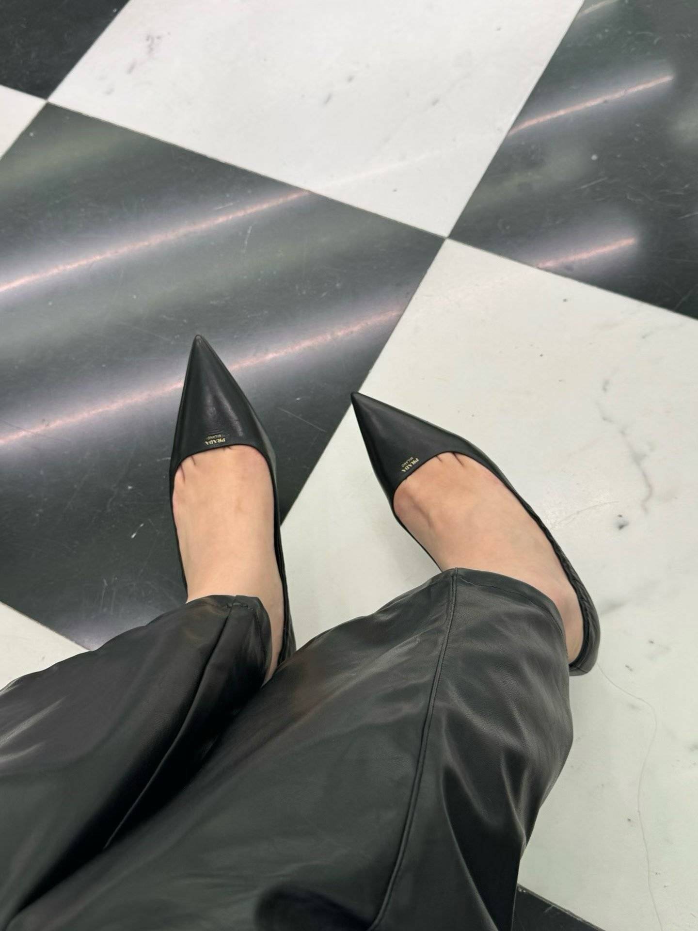 微信图片_2026-05-26_165319_530.jpg PRADA High heels - Image 1