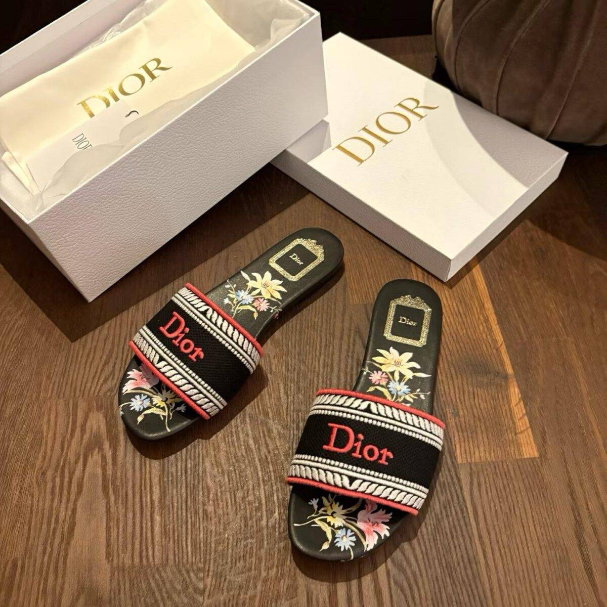 DIOR  slippers - Image 7