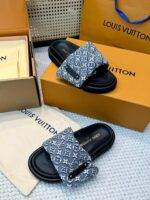 LOUIS VUITTON Slippers - Image 3