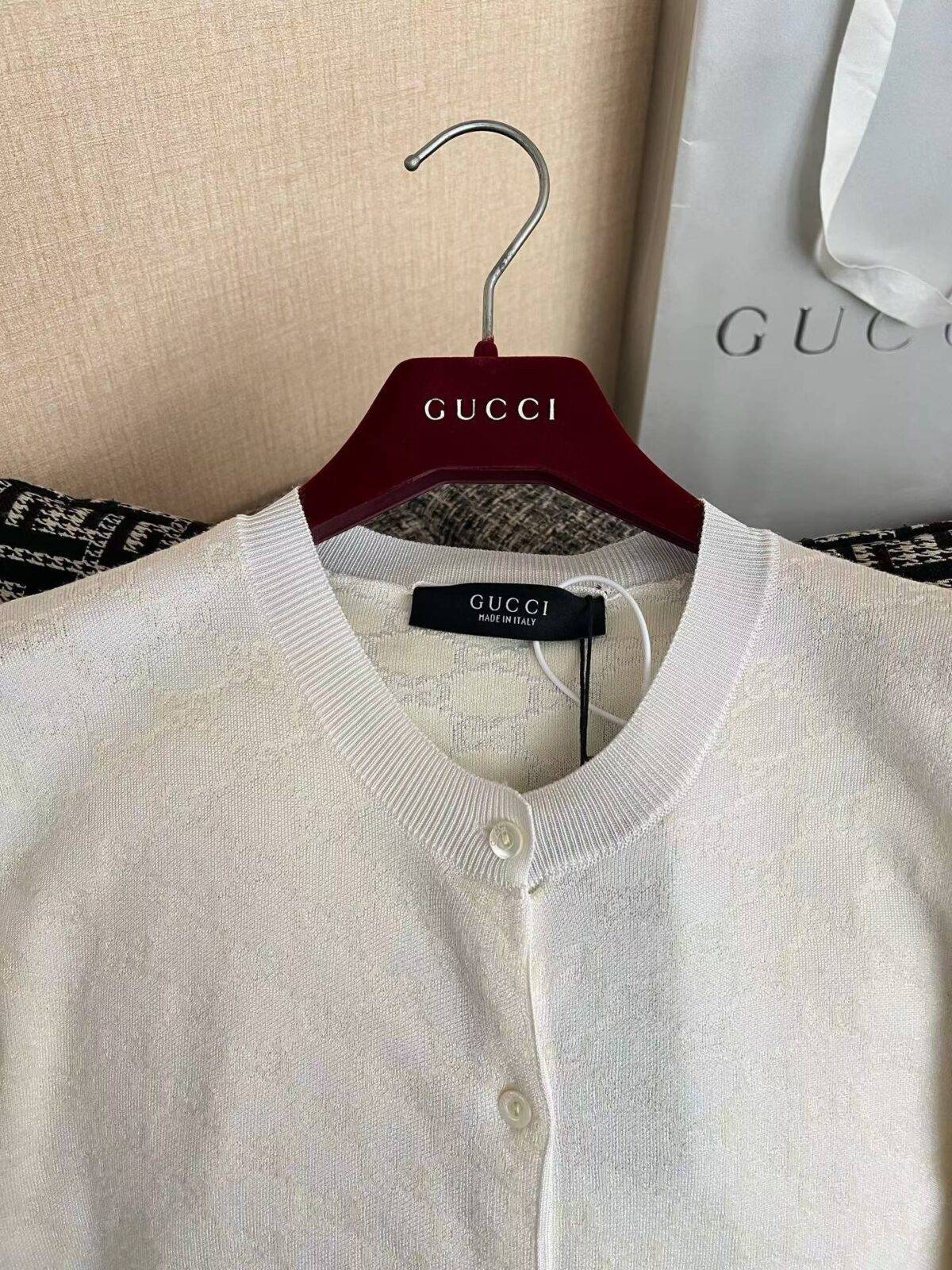 GUCCI Knitting - Image 3