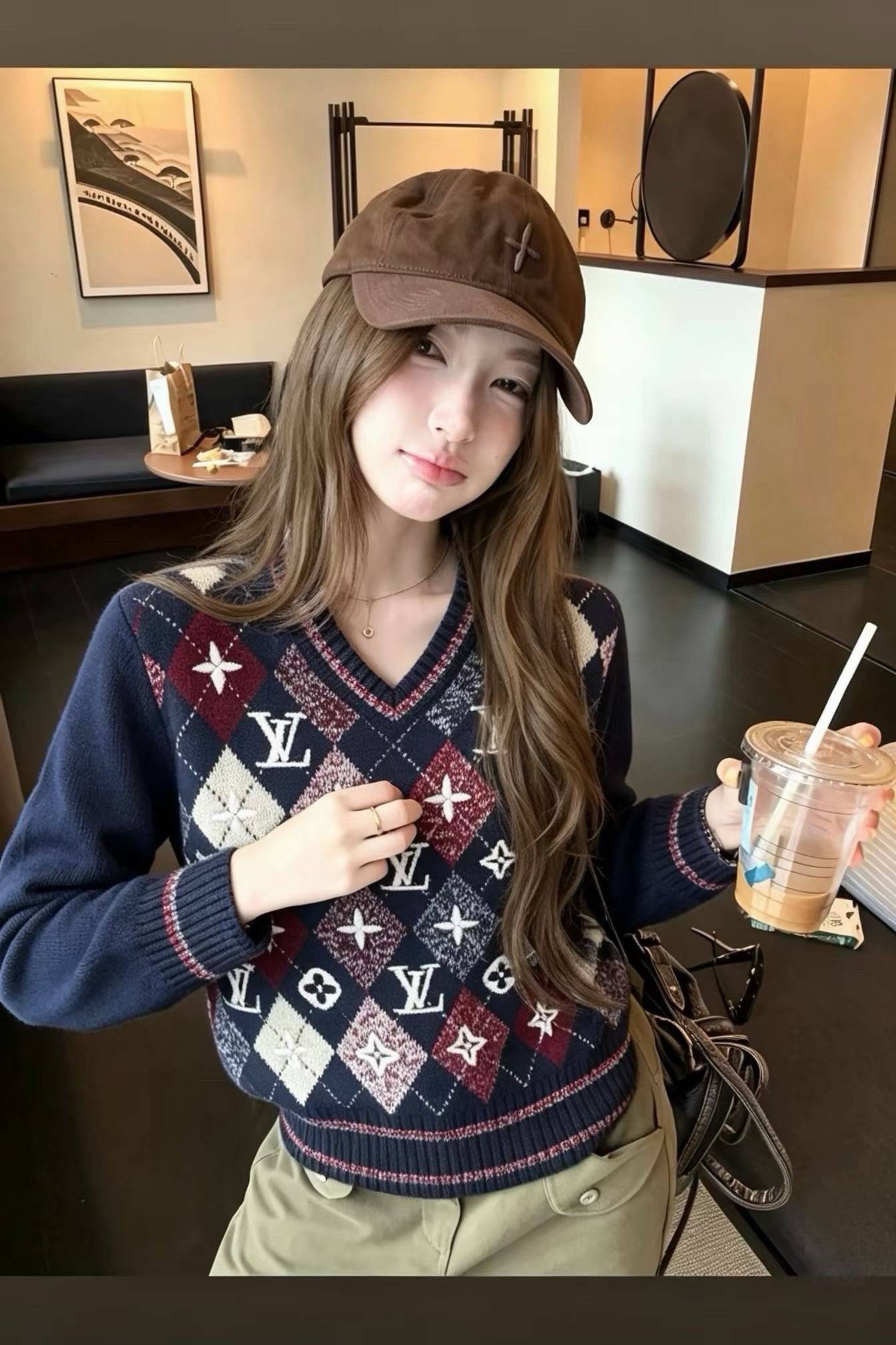 微信图片_2026-10-10_115722_563.jpg LOUIS VUITTON Sweater - Image 1