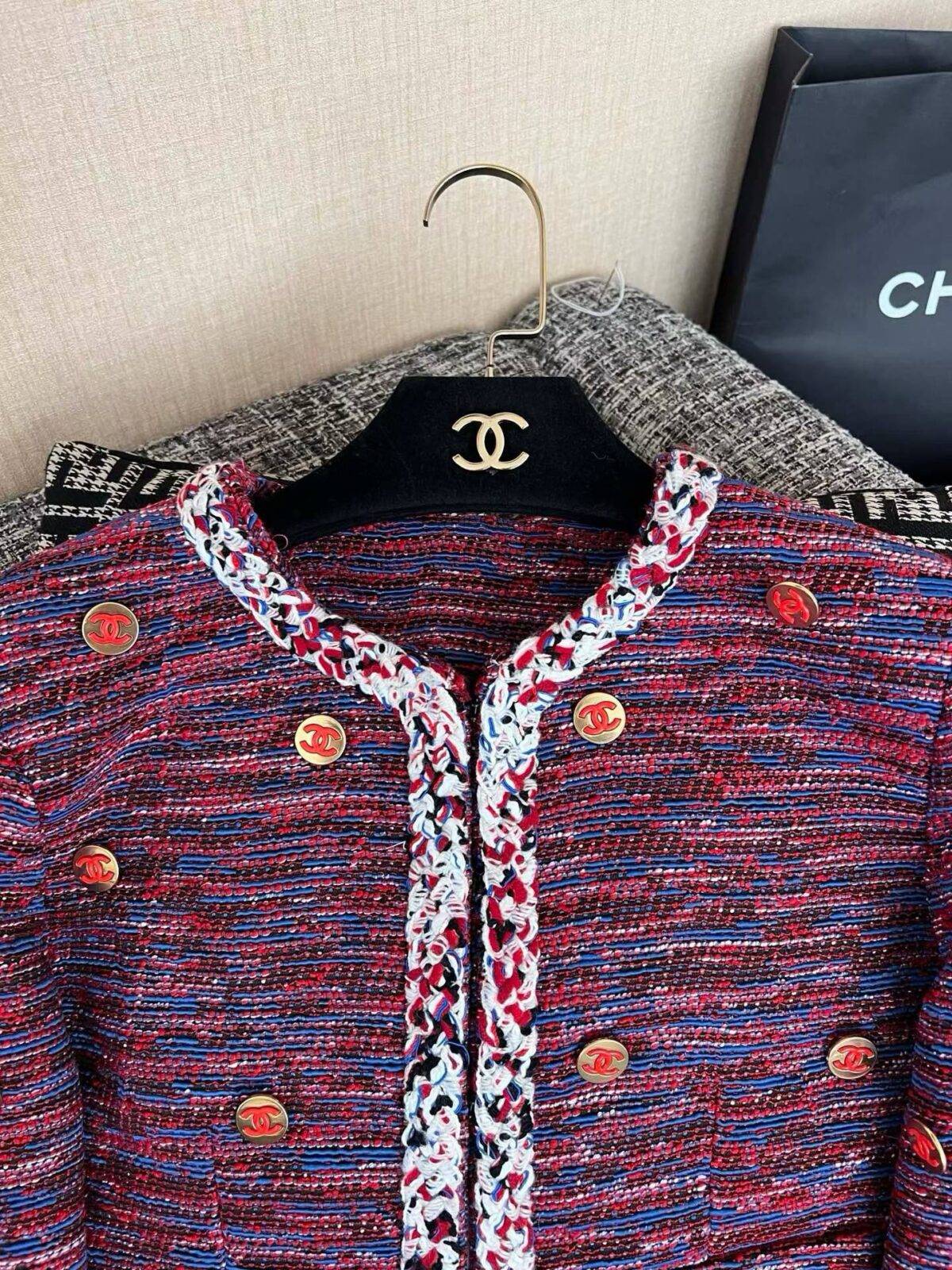 CHAENL Outerwear - Image 3